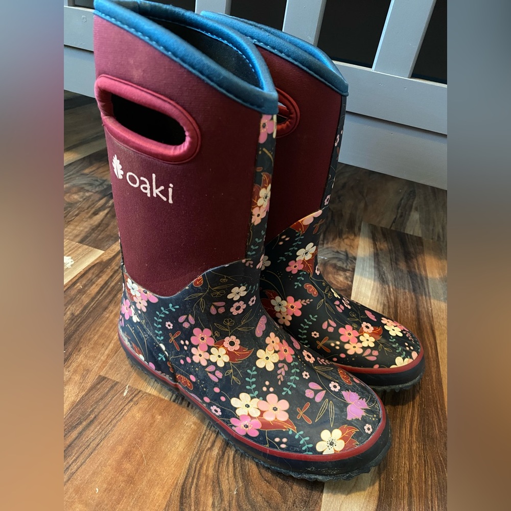 Rain boots ☔️💧